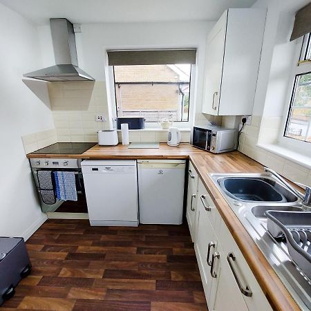 Spring Gardens Holiday Bungalow Cayton Exterior photo
